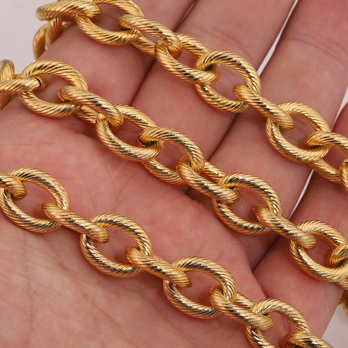 Lydie : Collier choker personnalisé avec ta pierre préférée, fait main