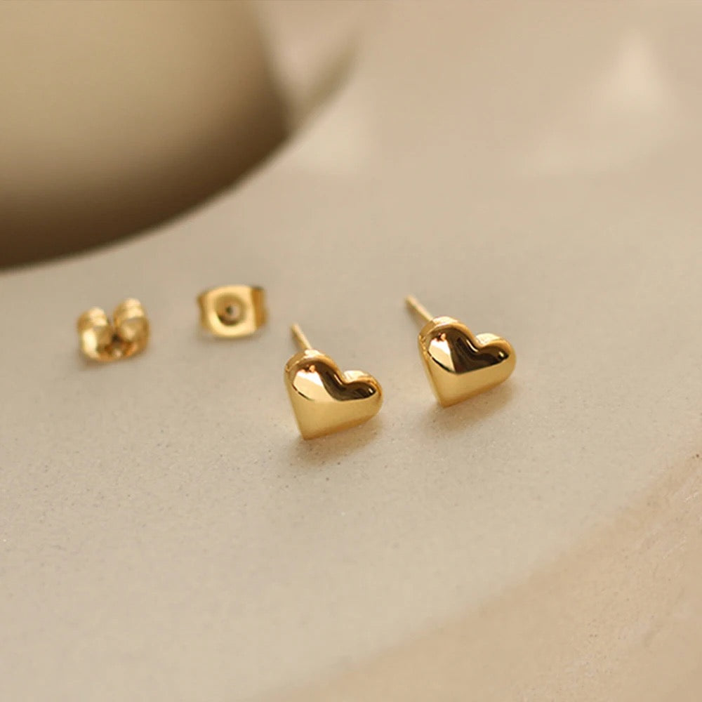 Émilie : Boucles d’oreilles puce petits coeurs L'or Didon