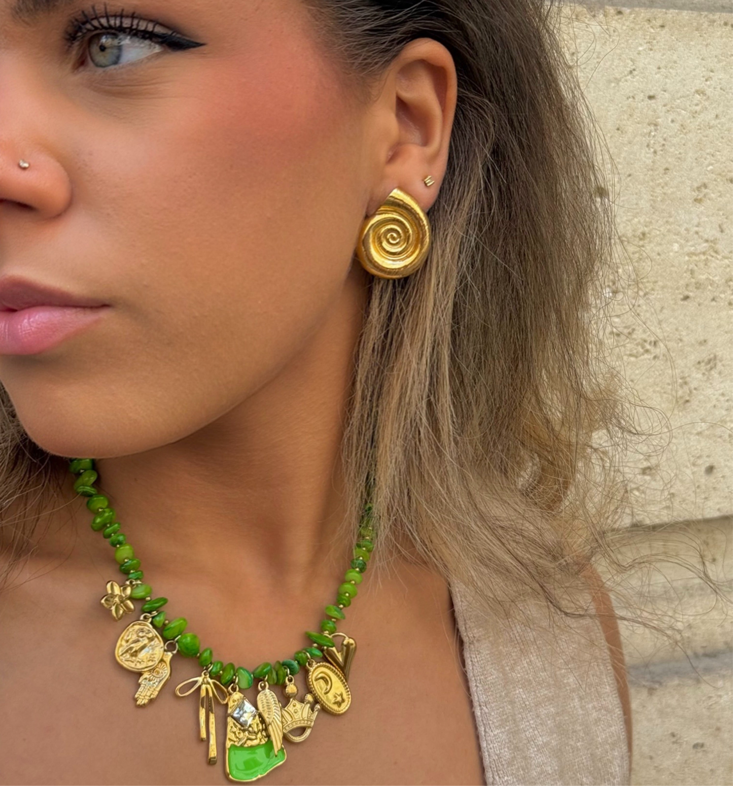 Boucles d’oreilles coquillage dorées ou argentées – Acier inoxydable hypoallergénique, légères & stylées.