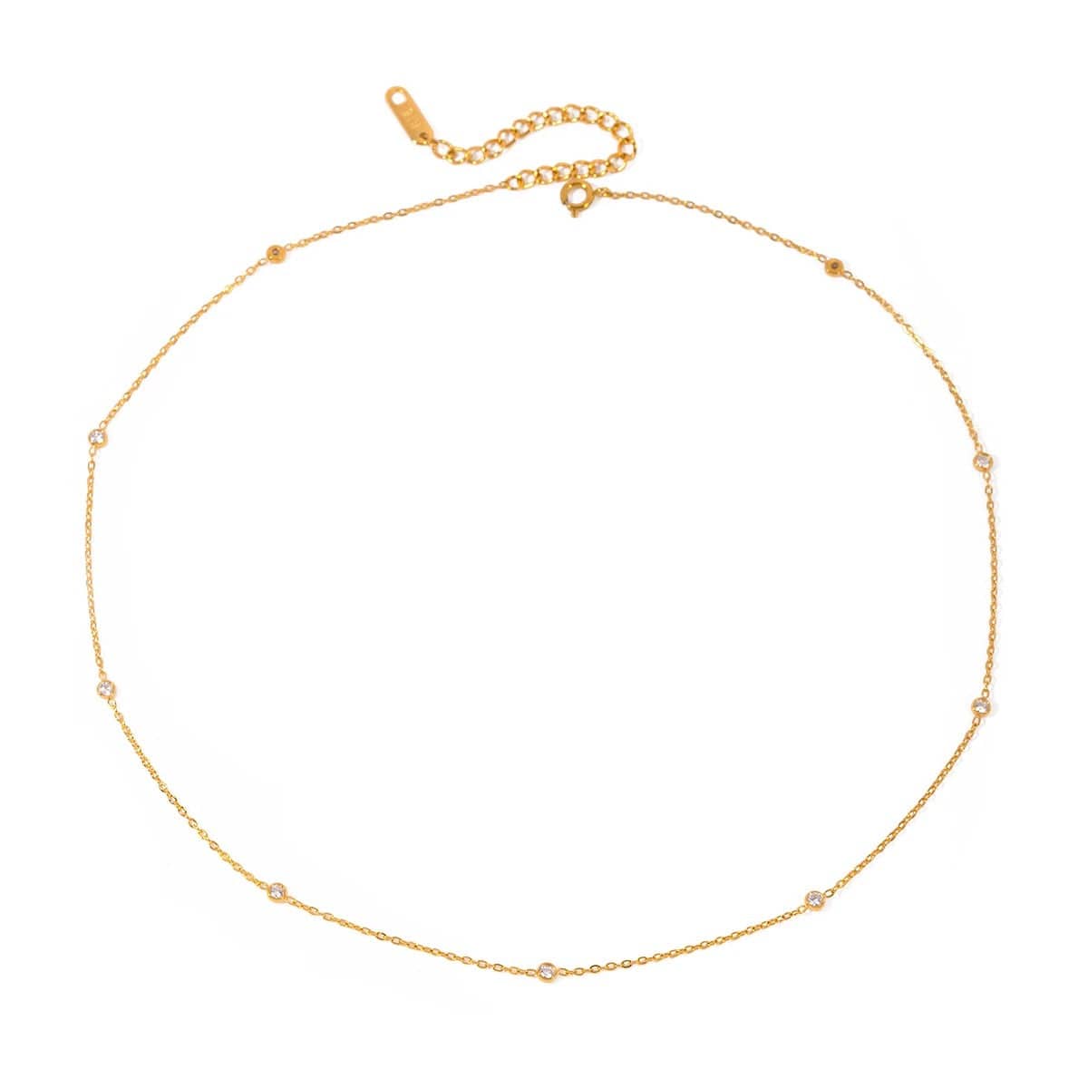 collier ras du cou fin avec des zirconuim