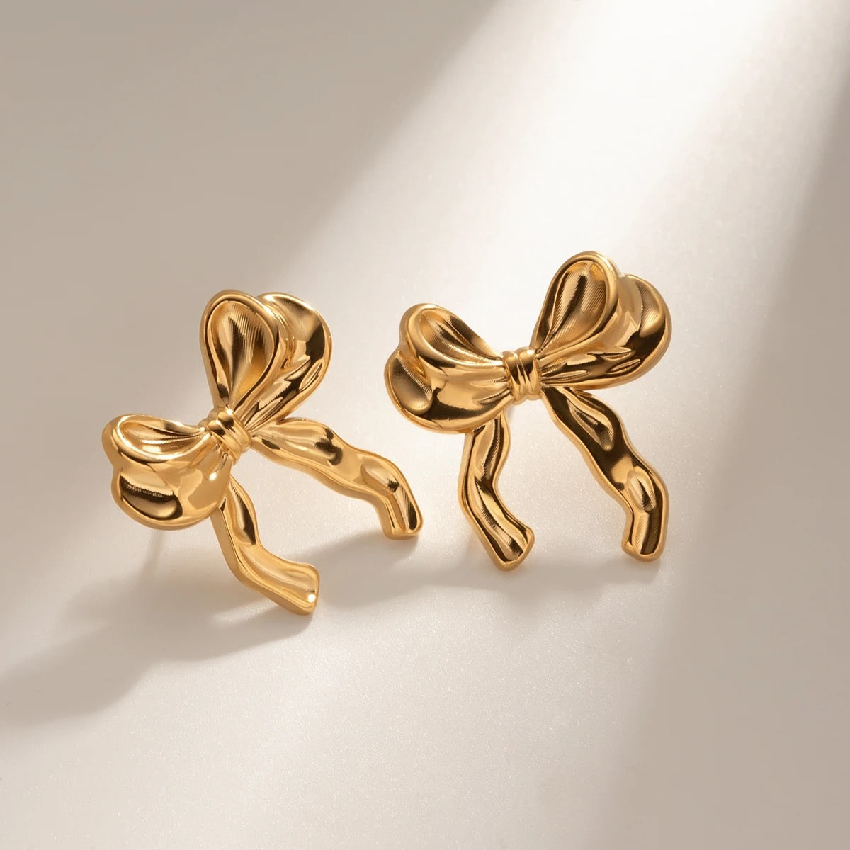 Lucy : Boucles d’oreilles L'or Didon
