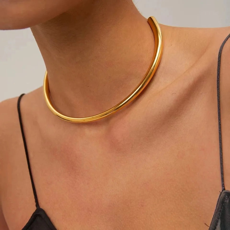 Choker Ras de Cou – Tour de Cou en Acier Inoxydable Doré ou Argenté : Dalia