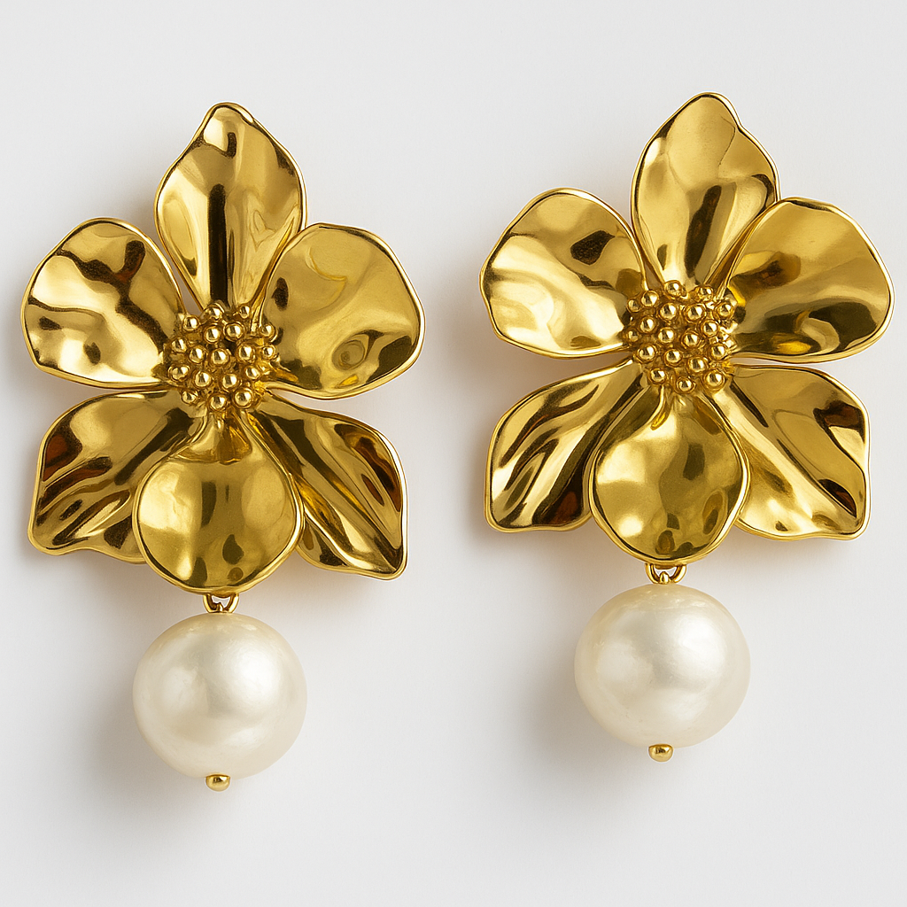 Boucles d’oreilles dorées en forme de fleur avec perle – Solène