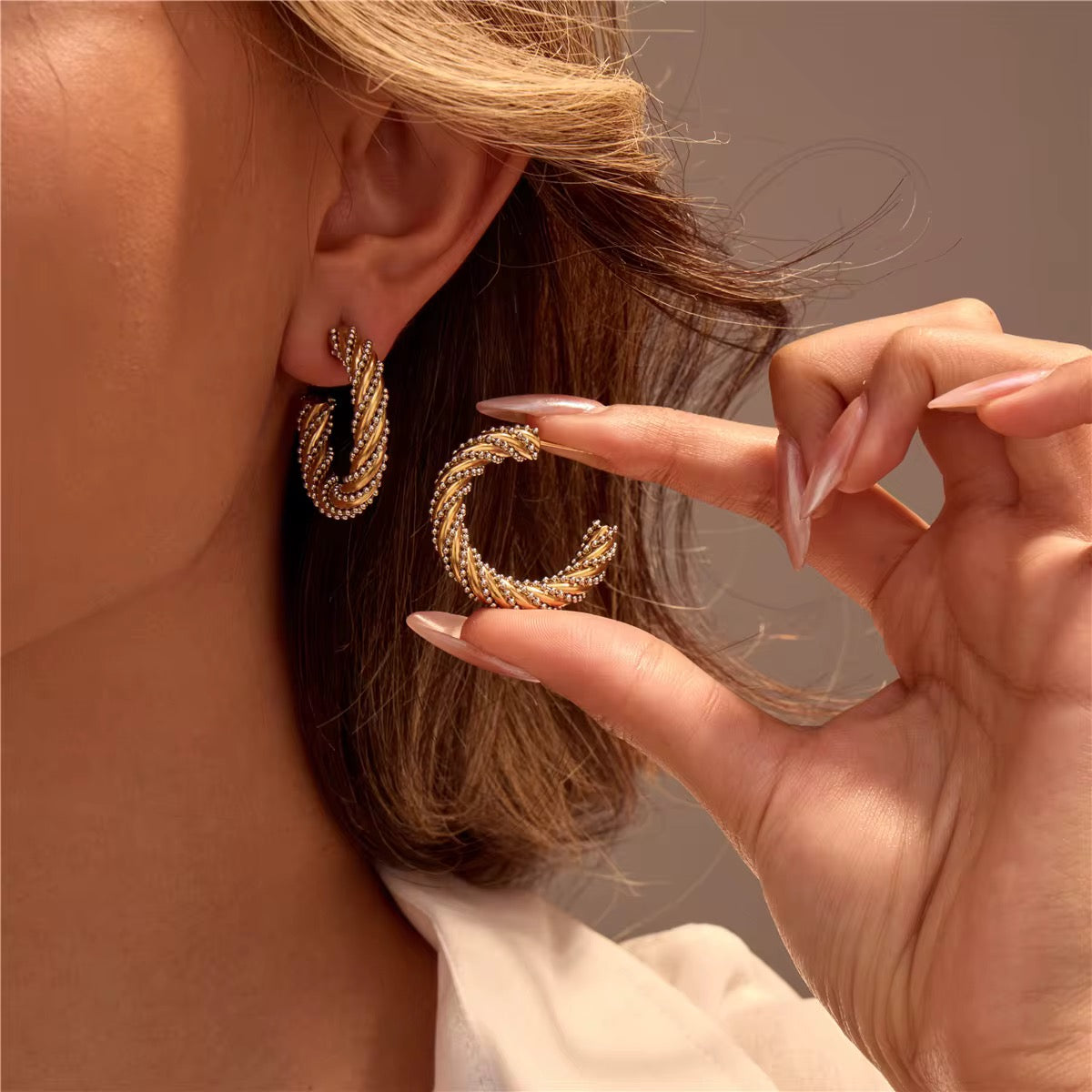Boucles d'Oreilles « Twist » – Créoles Torsadées Dorées Argentées