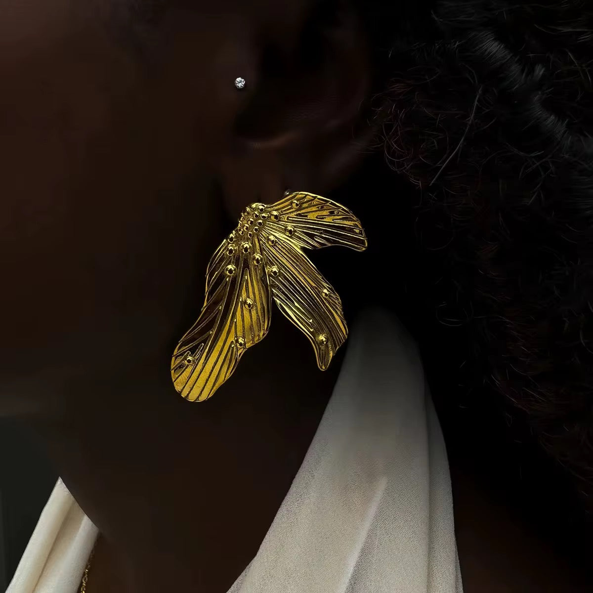 Boucles d'Oreilles design palmier « Palméa » – Feuilles Dorées Plaqué Or