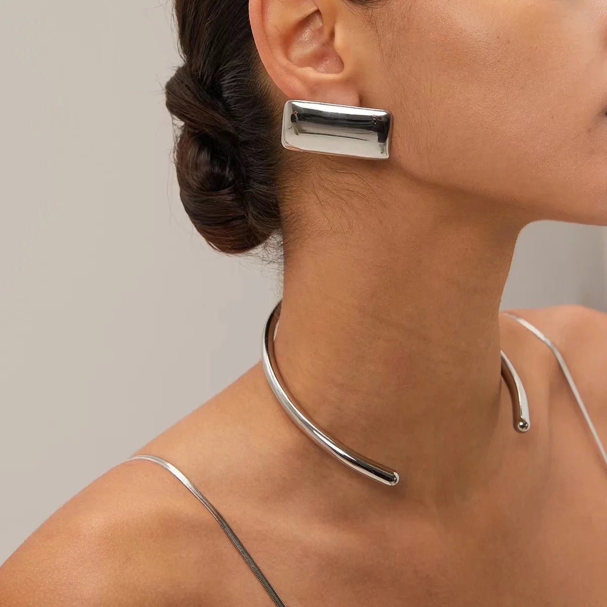 Choker Ras de Cou – Tour de Cou en Acier Inoxydable Doré ou Argenté : Dalia