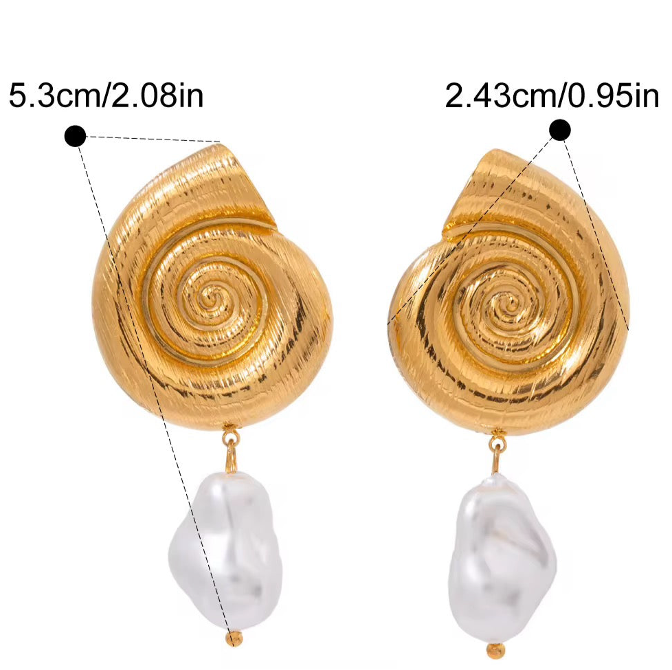 Boucles d’oreilles coquillage doré et perle baroque fantaisie
