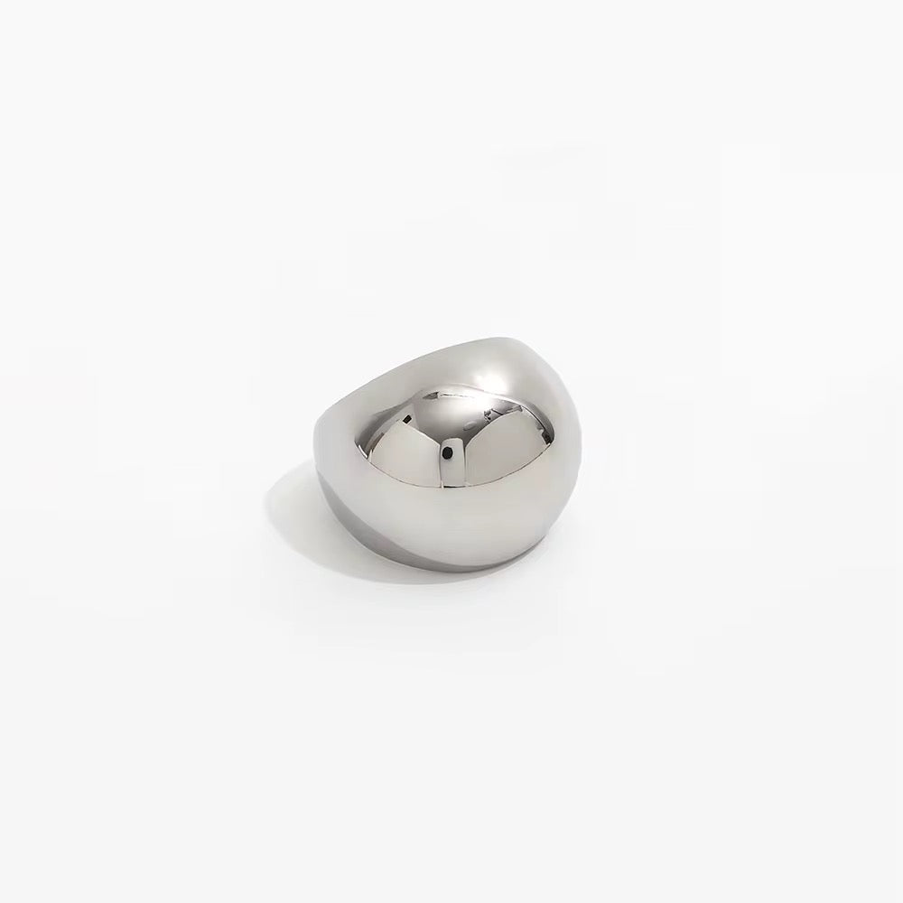 Bague dôme minimaliste – acier inoxydable doré ou argenté