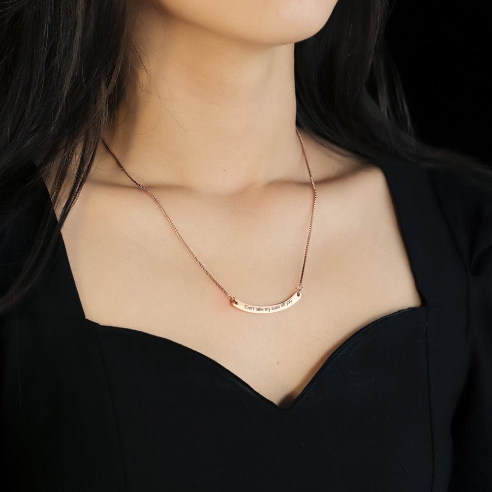 Arc : Collier bar personnalisé avec gravure