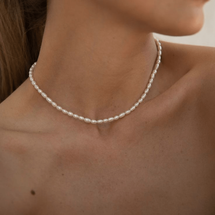 Lady D : collier choker en perles naturelles