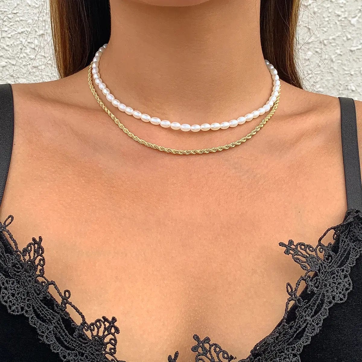 Lady D : collier choker en perles naturelles