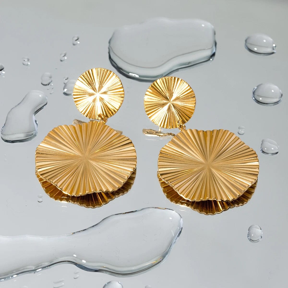 Boucles d’oreilles pendantes dorées en acier inoxydable