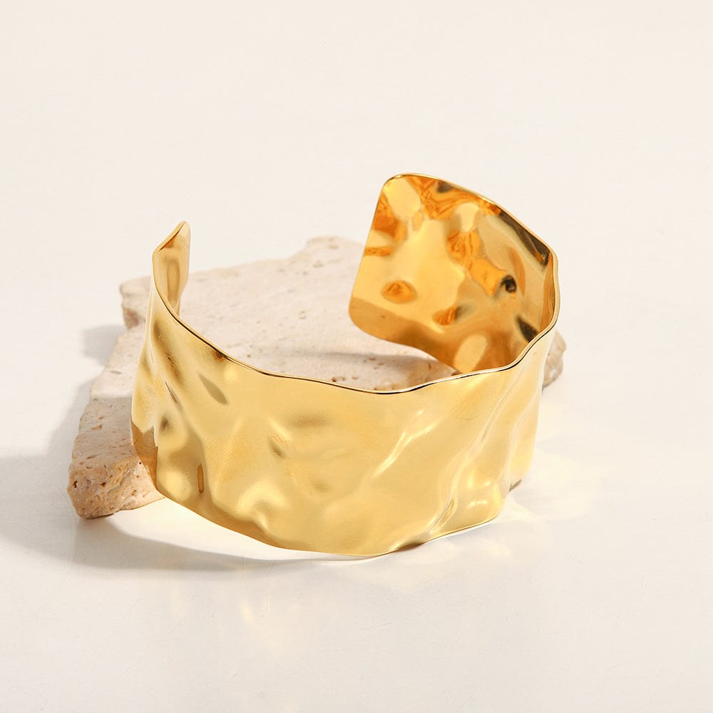 Bracelet - manchette martelé dorée ou argentée