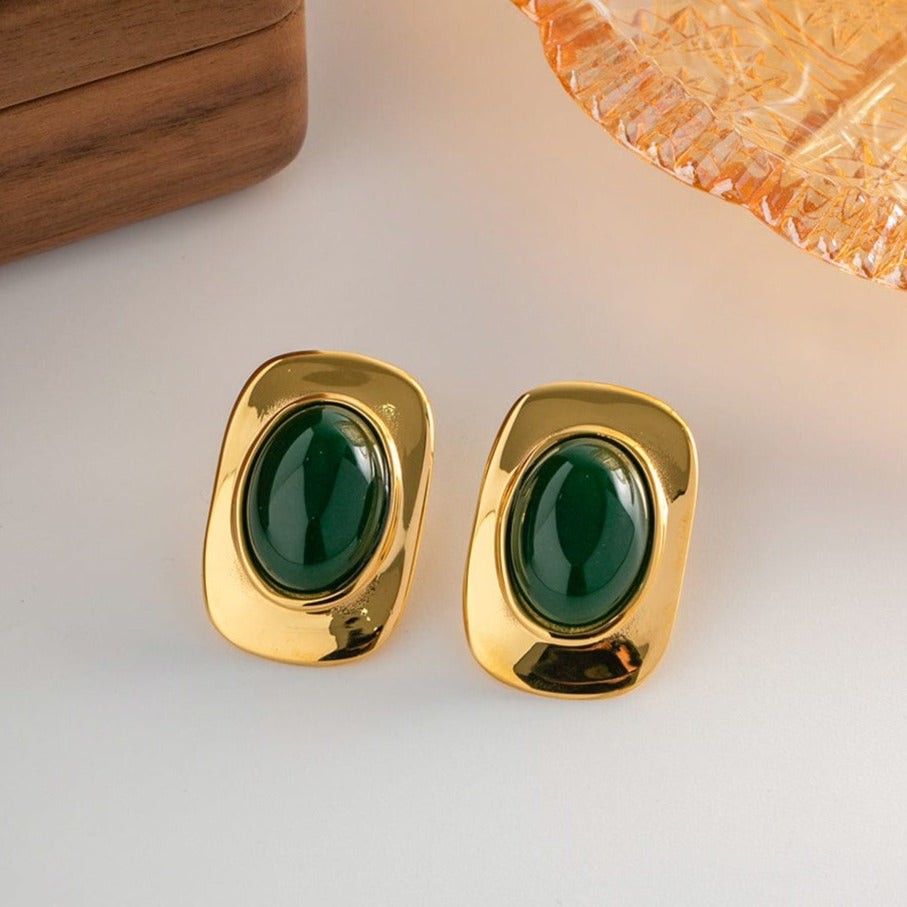 Diana : Boucles d'oerilles clous, opales