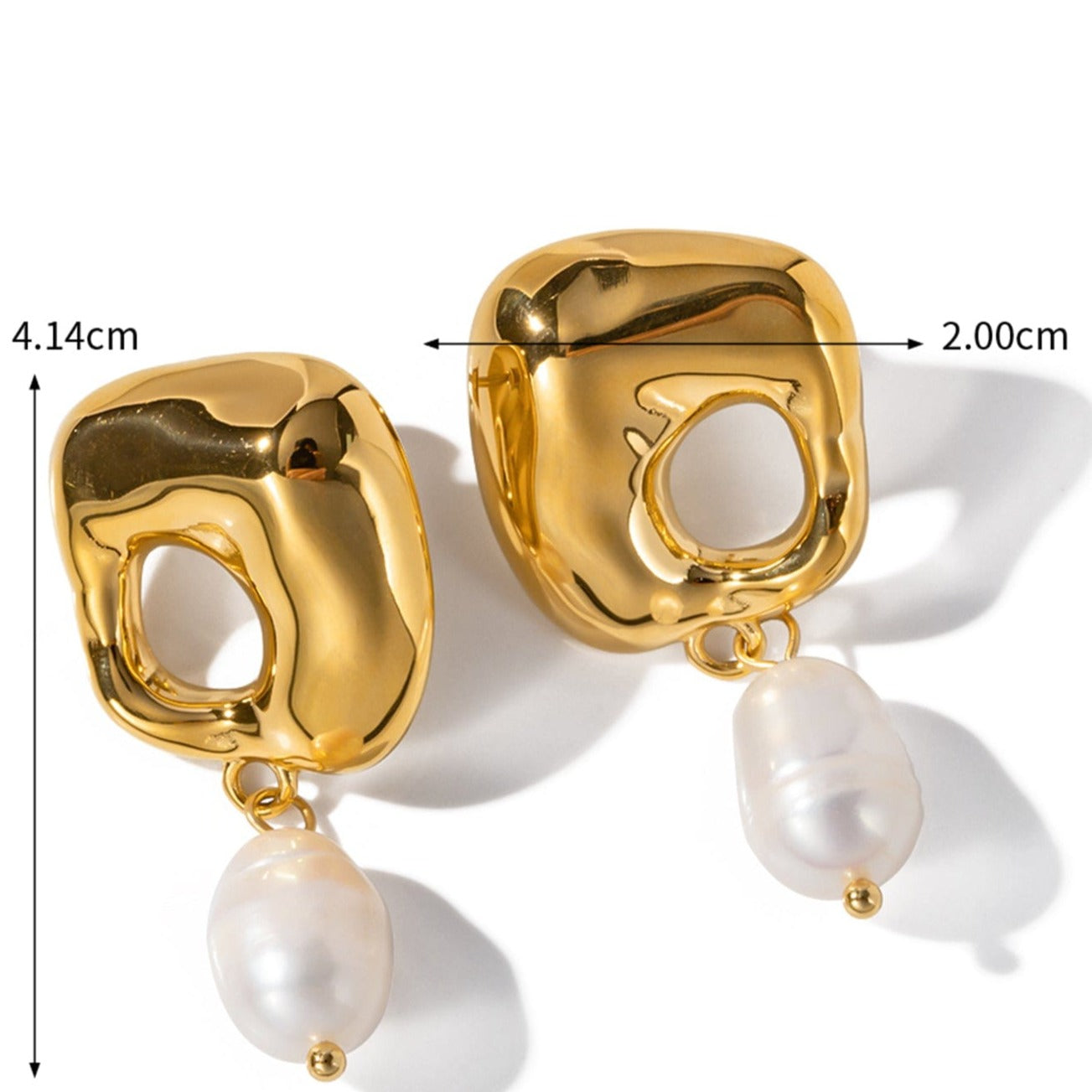 Alba : Boucles d'oreilles pendantes sublimées de perle naturelle L'or Didon