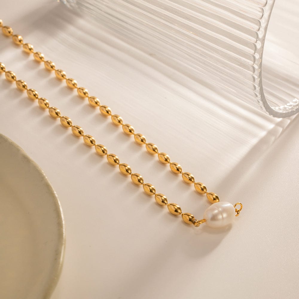 collier avec pendentif perle blanche