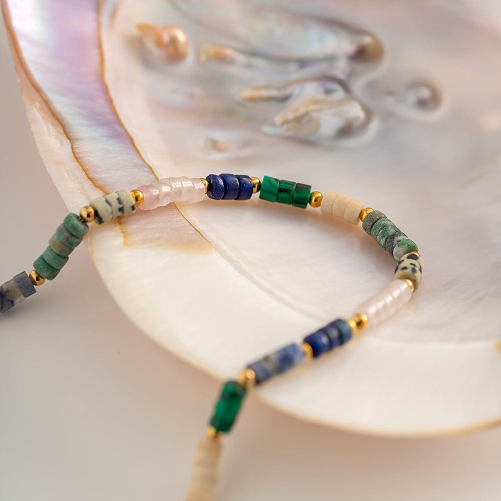 Sept chakras : collier ras du cou