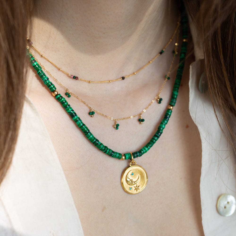 Agnès : Collier ras du cou sublimé de veritables pierres naturelles