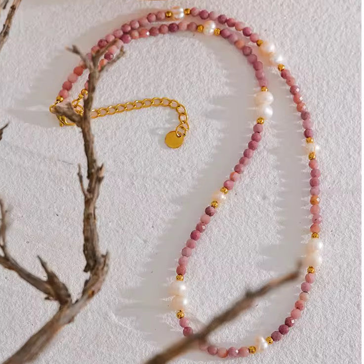 Collier en Rhodonite et perles naturelles ajustable L'Or Didon