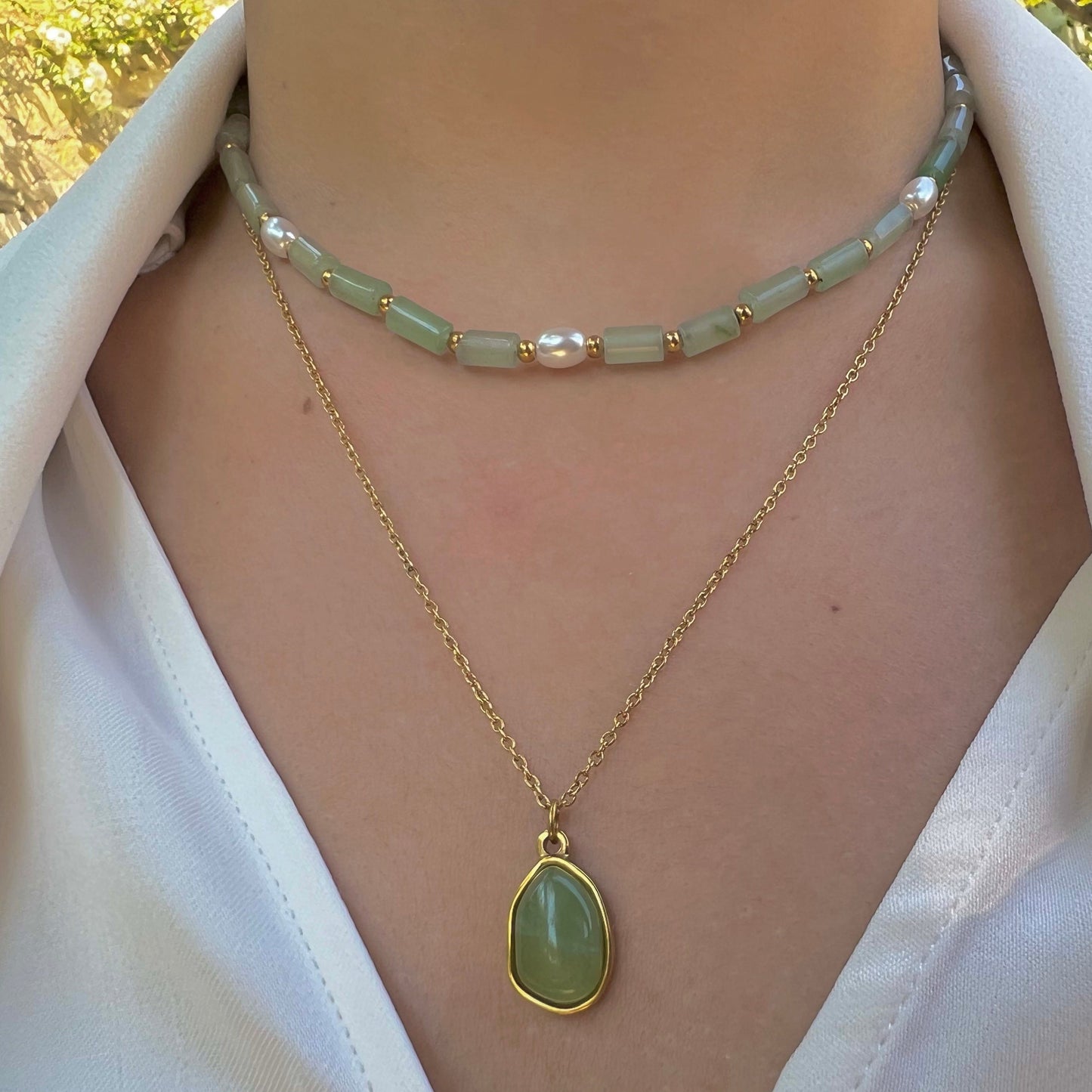 Neptune : Collier fin orné de veritable pierre naturelle