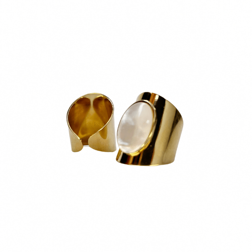 Orientale : Bague sertie d'une pierre naturelle polie