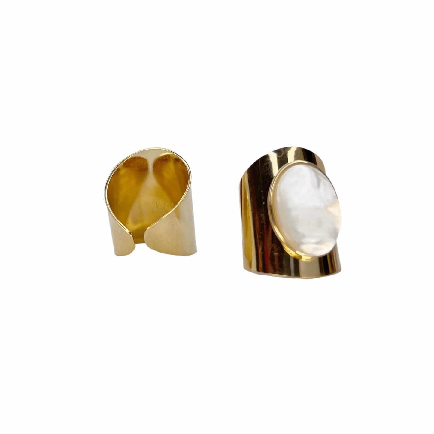 Orientale : Bague sertie d'une pierre naturelle polie