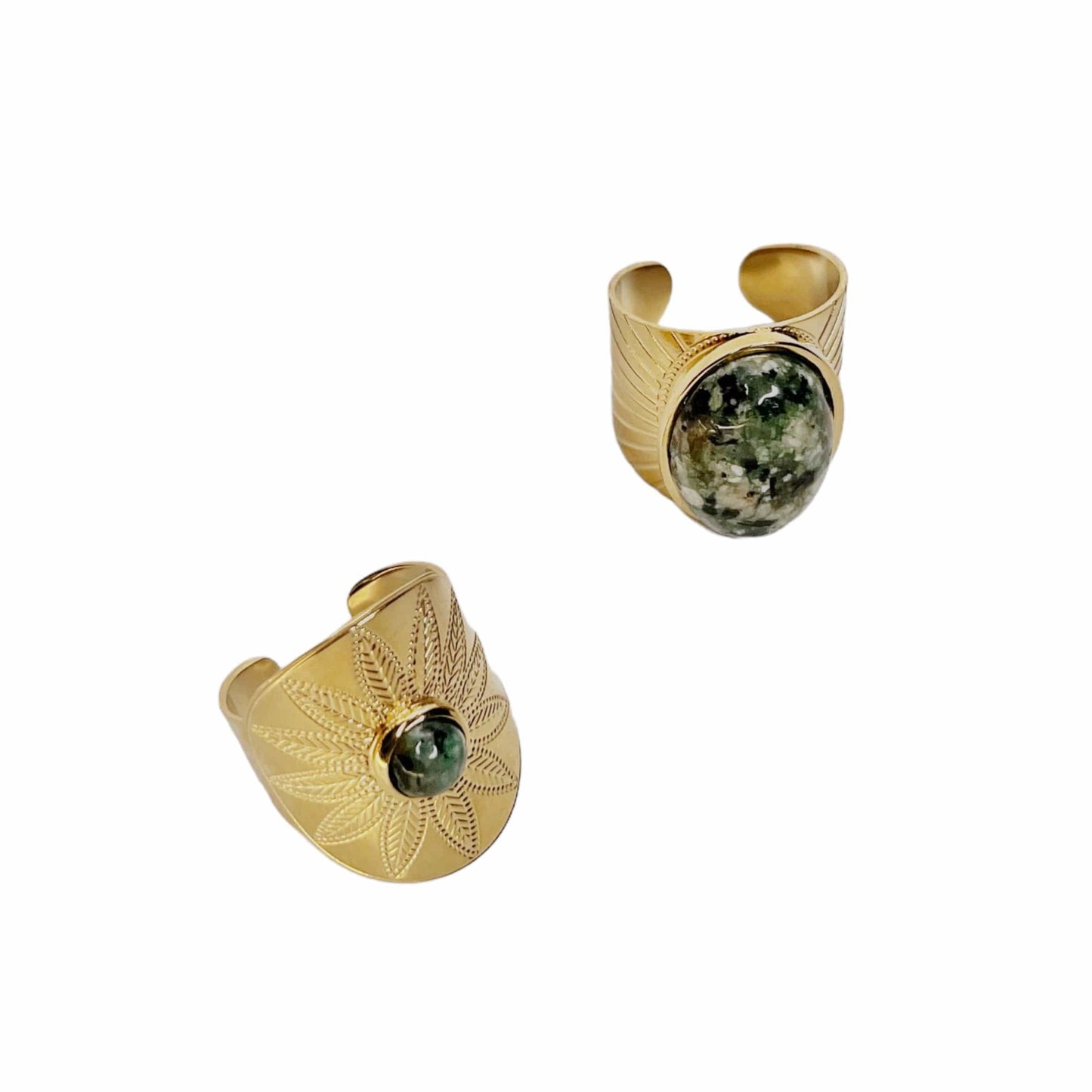 Néfertiti : Bague sertie d'une pierre naturelle