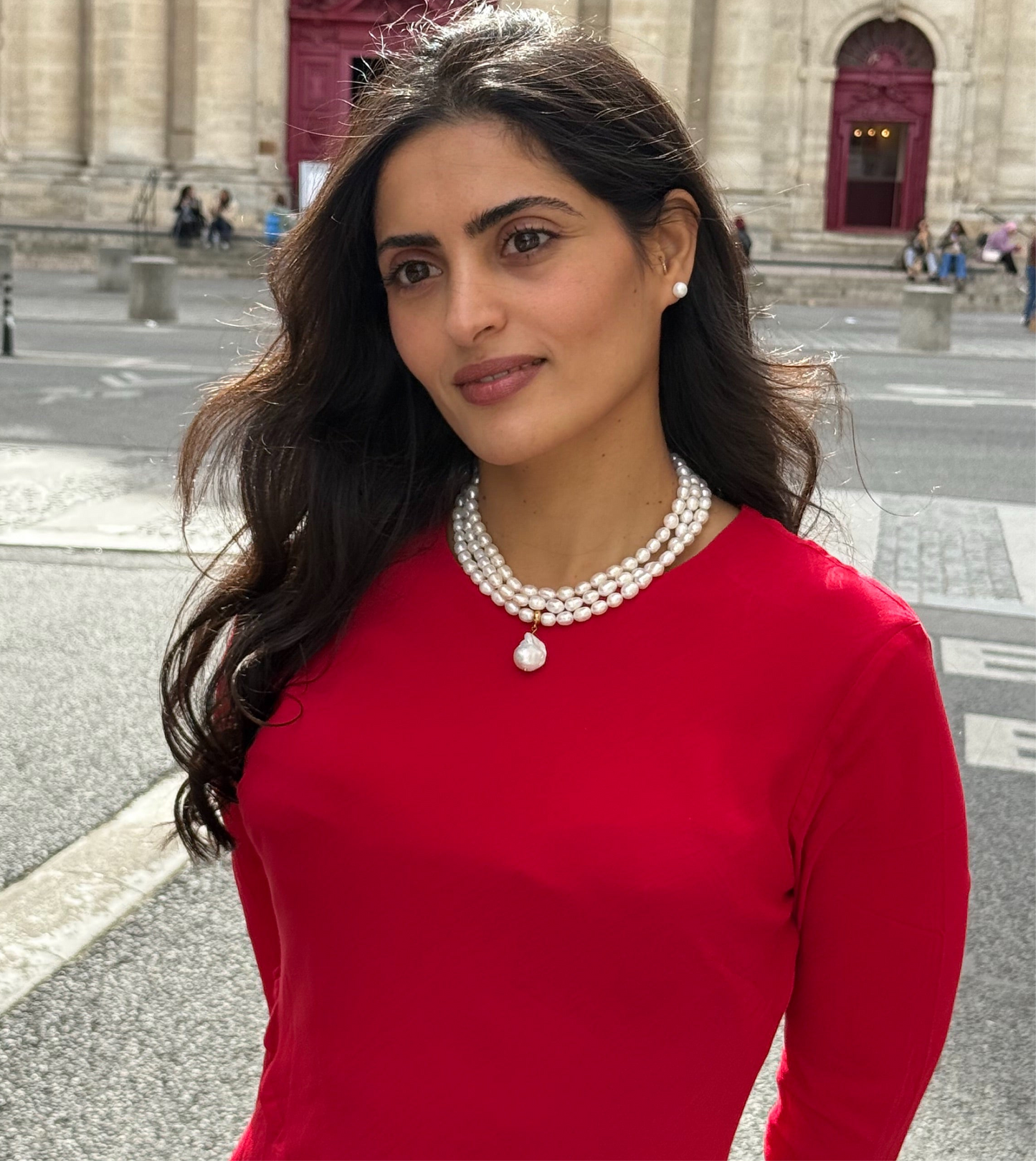 Collier Lady Diana – Choker 3 rangs en perles naturelles et baroque doré | L’Or Didon Paris