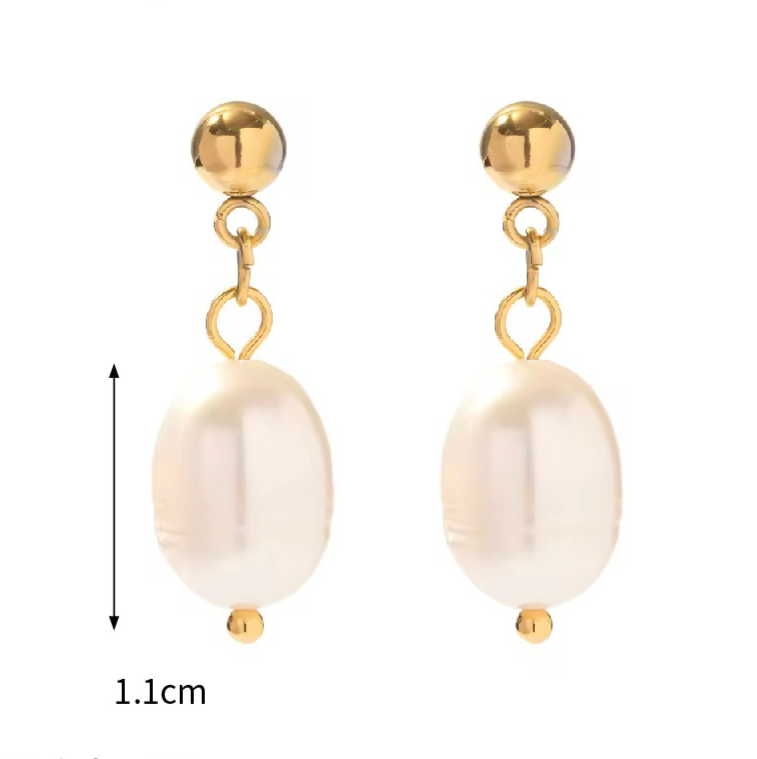 Hélène : boucles d’oreilles avec perles naturelles L'or Didon