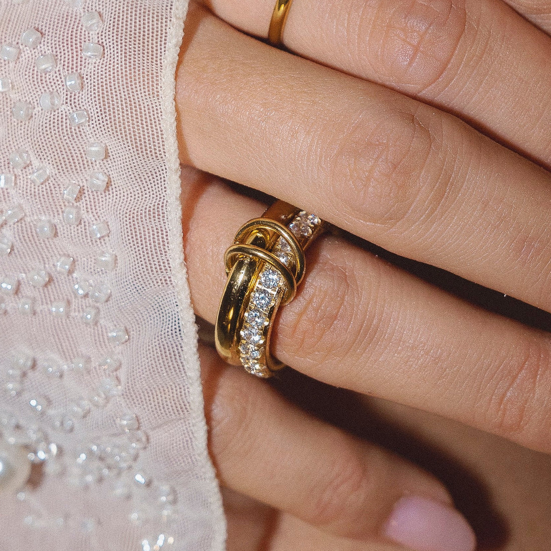 Bague double-anneaux unis – Acier inoxydable plaqué or