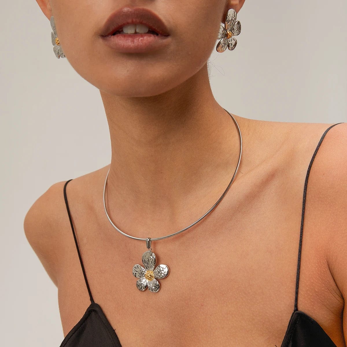 Rose collier fil de cou en acie inoxydable argenté avec pendentif au design fleur