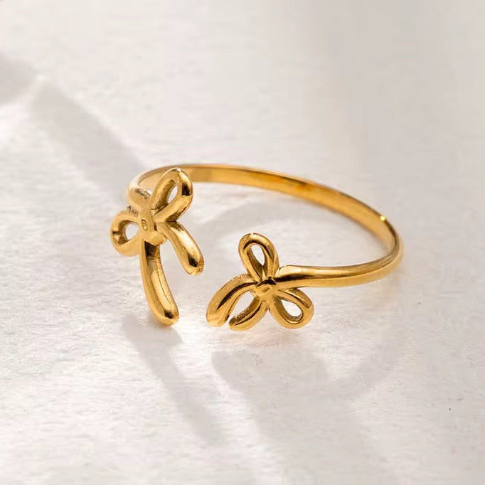 Bague Ruban dorée ajustable en acier chirurgical dorée