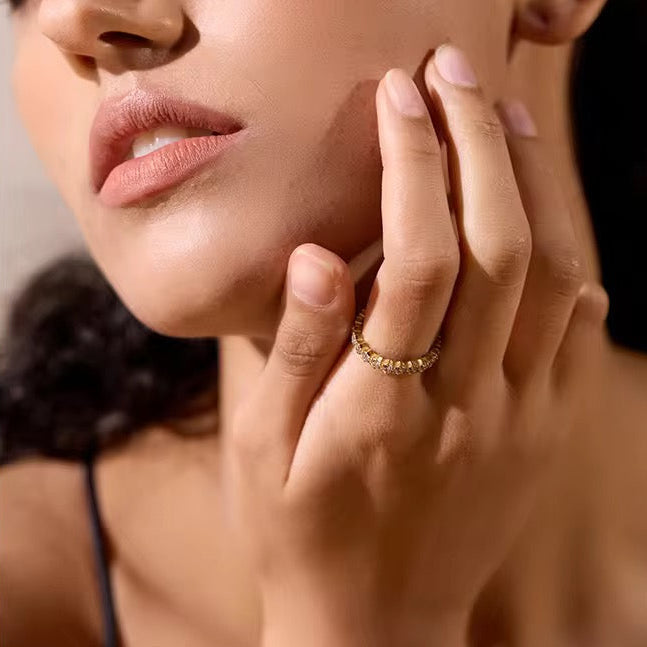 Bague alliance en acier chirurgical sertie de zircons – Doré ou argenté L'or Didon