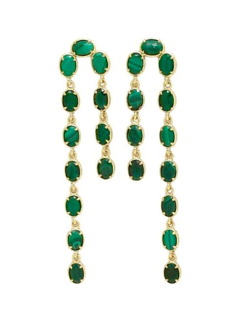 Boucles d’oreilles malachite pendantes asymétriques portées, style bohème chic élégant
