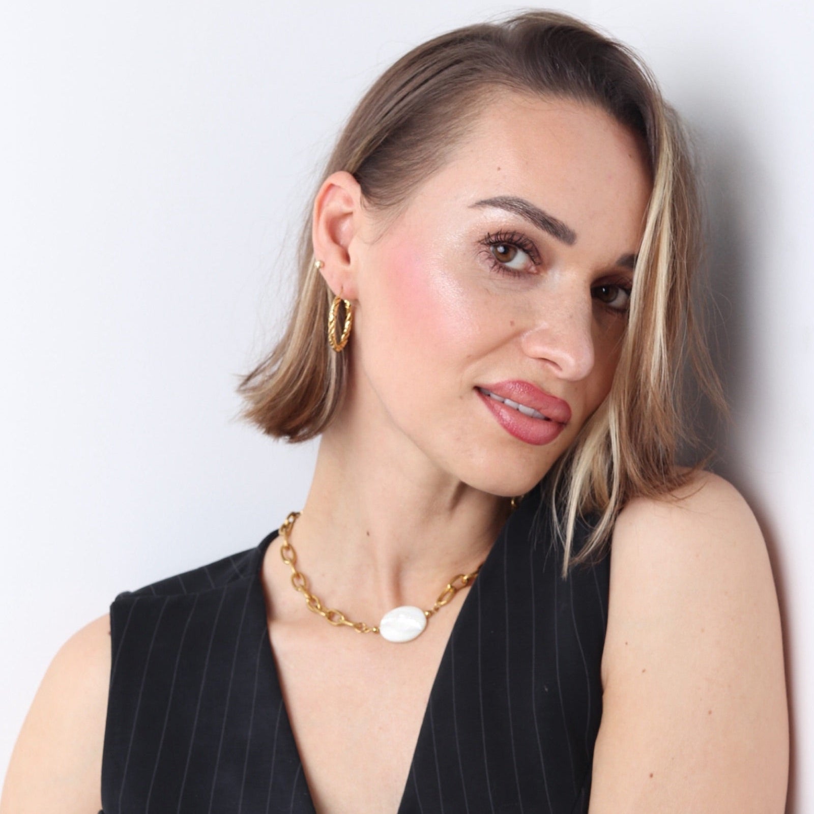Collier choker interchangeable personnalisé avec ta pierre naturelle préférée : 25 pierres fines naturelles 











                                                                  Inspiration collier loulou kitchen