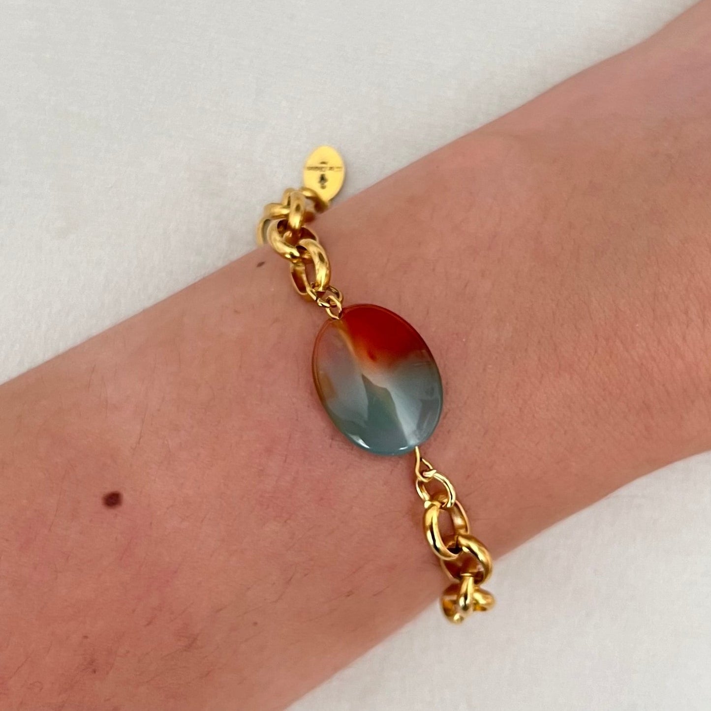 ELYS :  Bracelet personnalisé avec pierre orange et verte