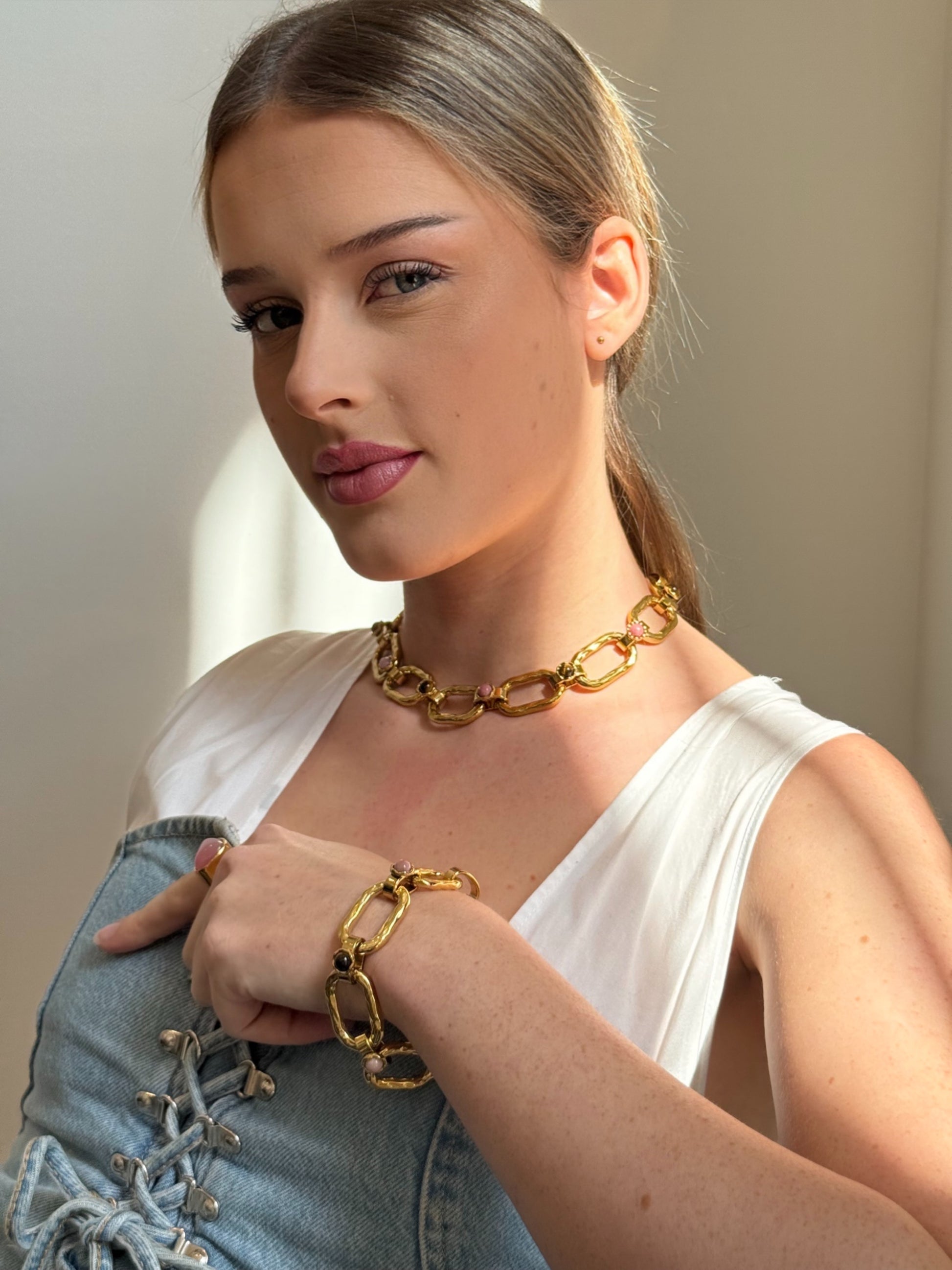 Collier gros maillons dorés & pierres oeil de tigre et rhodonite : Maïwenn