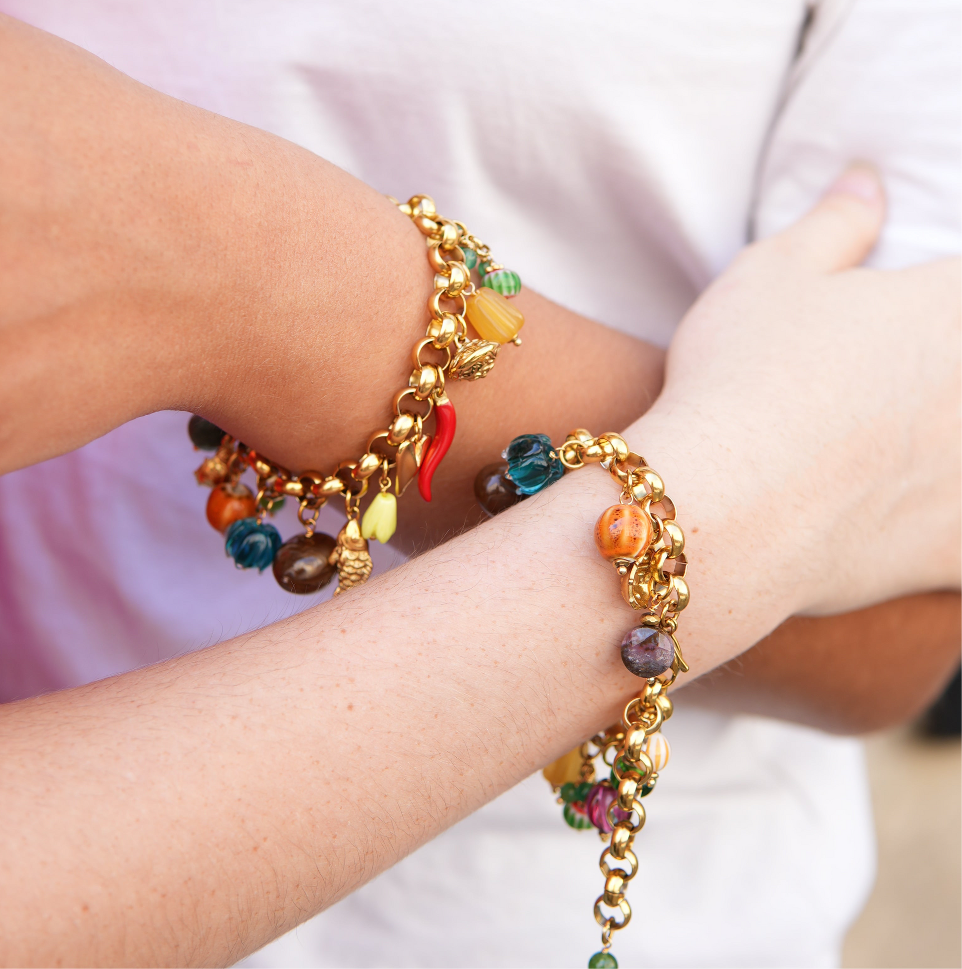 Bracelet doré à charms pierres naturelles – Acier inoxydable plaqué or 18k | Bijou coloré femme