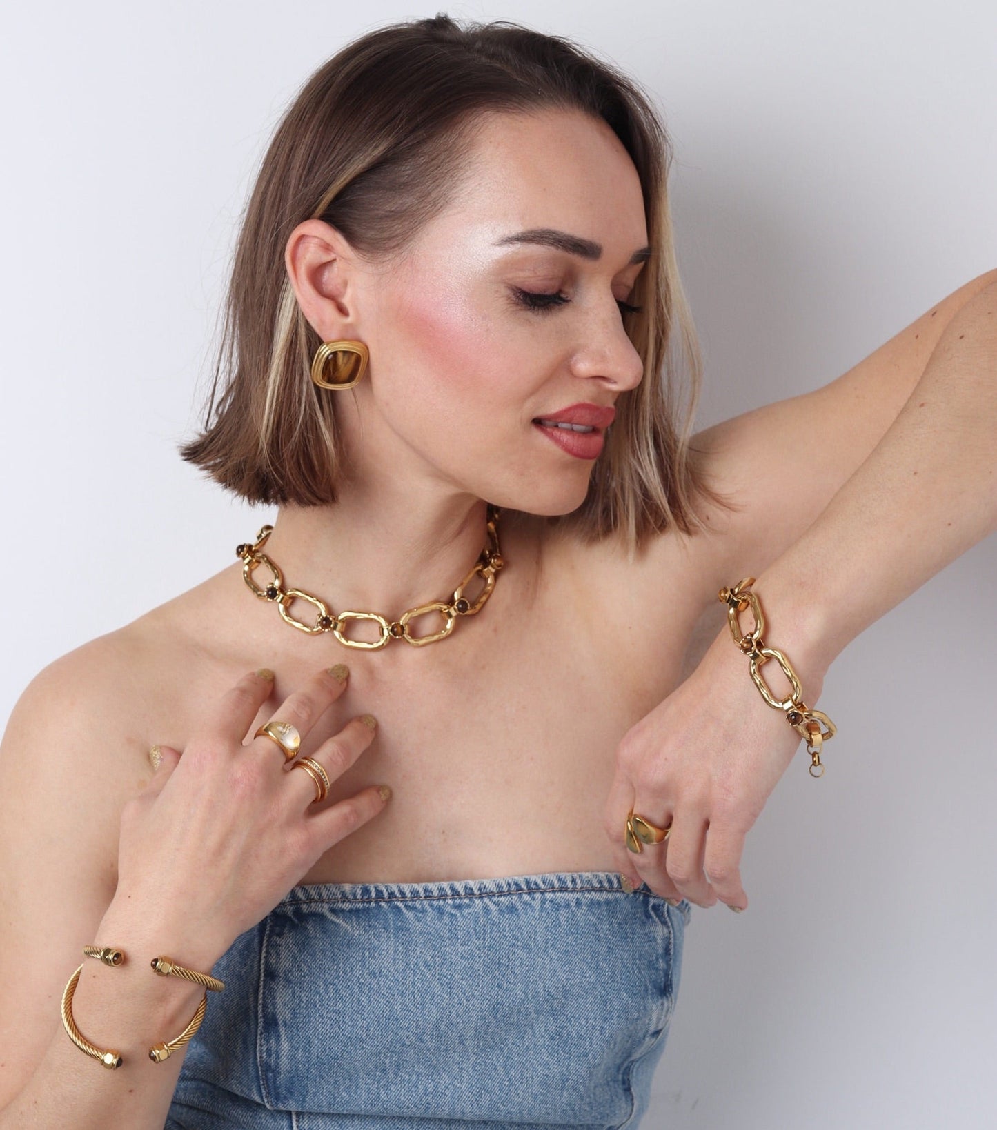 Collier gros maillons dorés ornés de pierres semi précieuses : Maïwenn