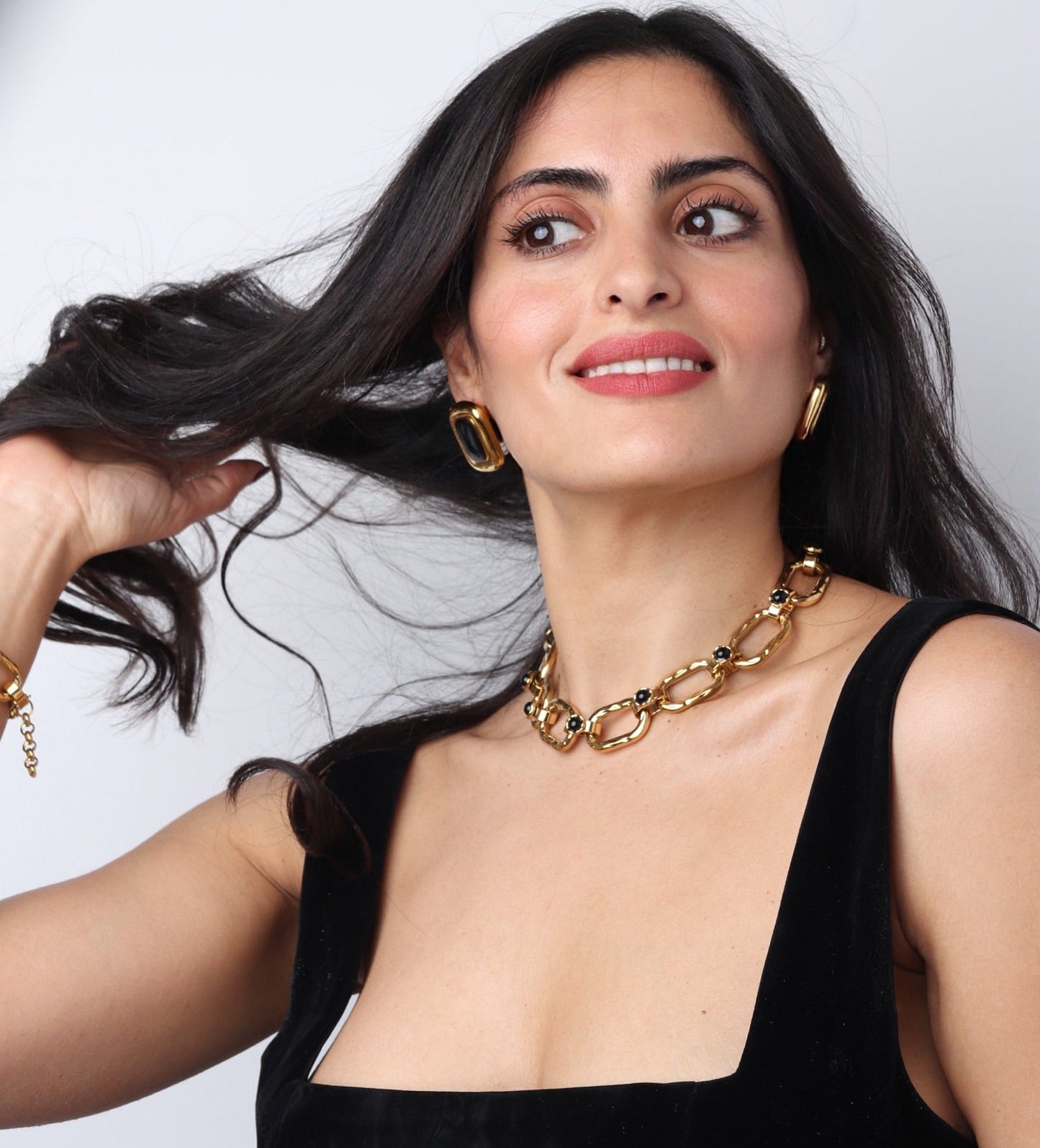 Collier gros maillons dorés ornés de pierres semi précieuses : Maïwenn