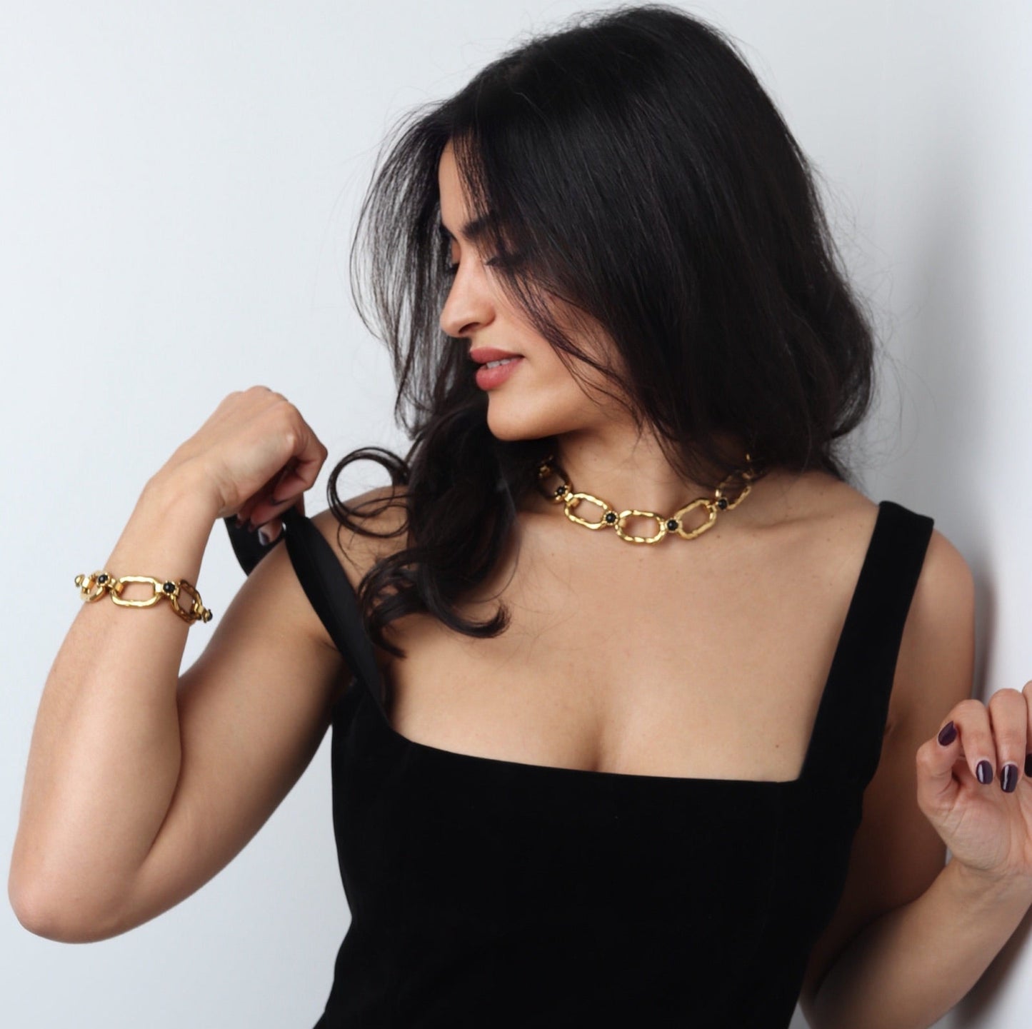 Collier gros maillons dorés ornés de pierres semi précieuses : Maïwenn