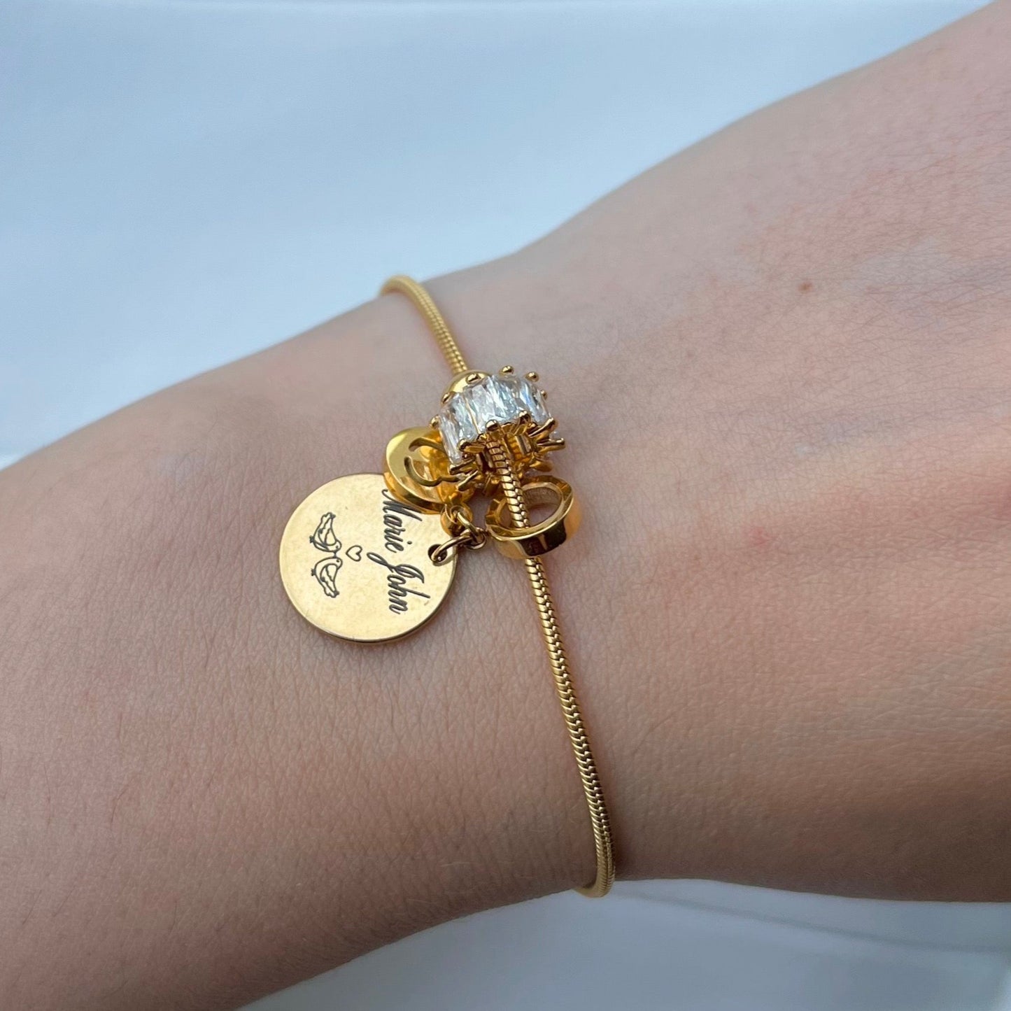 GVibes : Bracelet coulissant, multi Charms avec un médaillon gravable