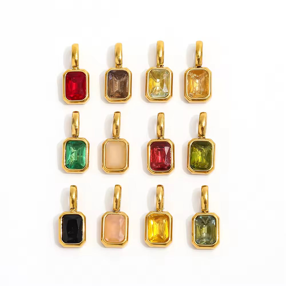 Pendentif pierre de naissance : 12 mois