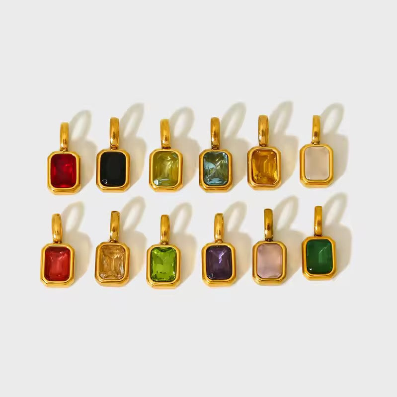 Pendentif pierre de naissance : 12 mois