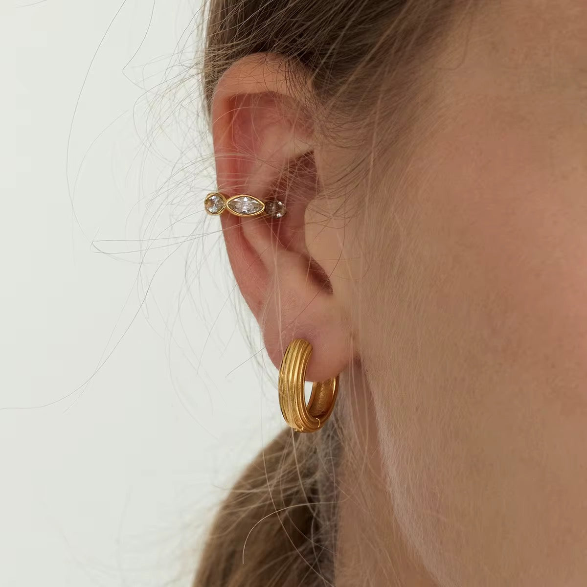 Ear cuff ornées de Pierres de zircon L'or Didon