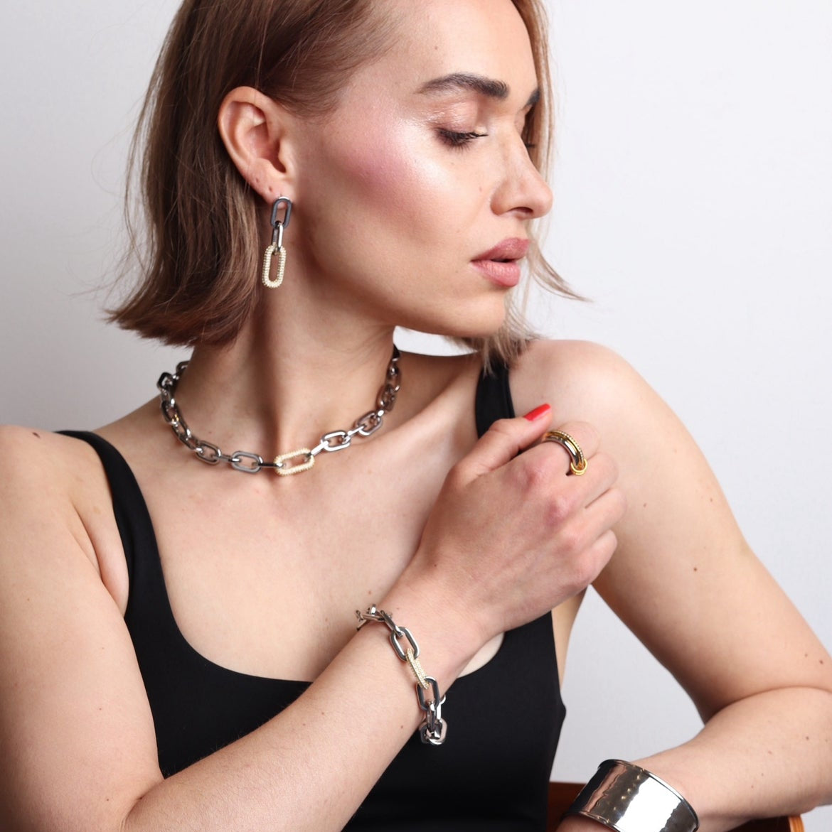 Boucles d’oreilles chic argentées pour soirée