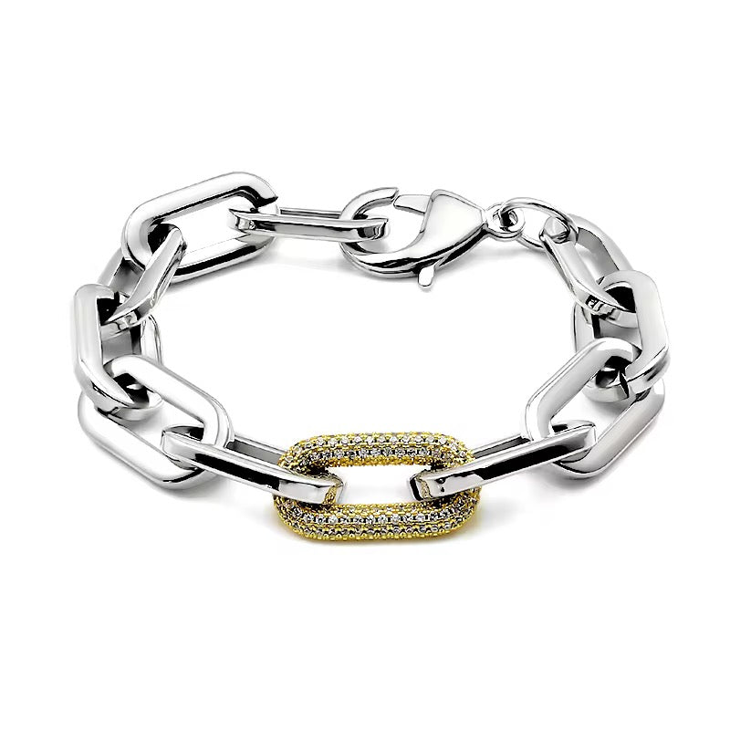 Bracelet grosse maille argenté avec fermoir pavé doré tendance