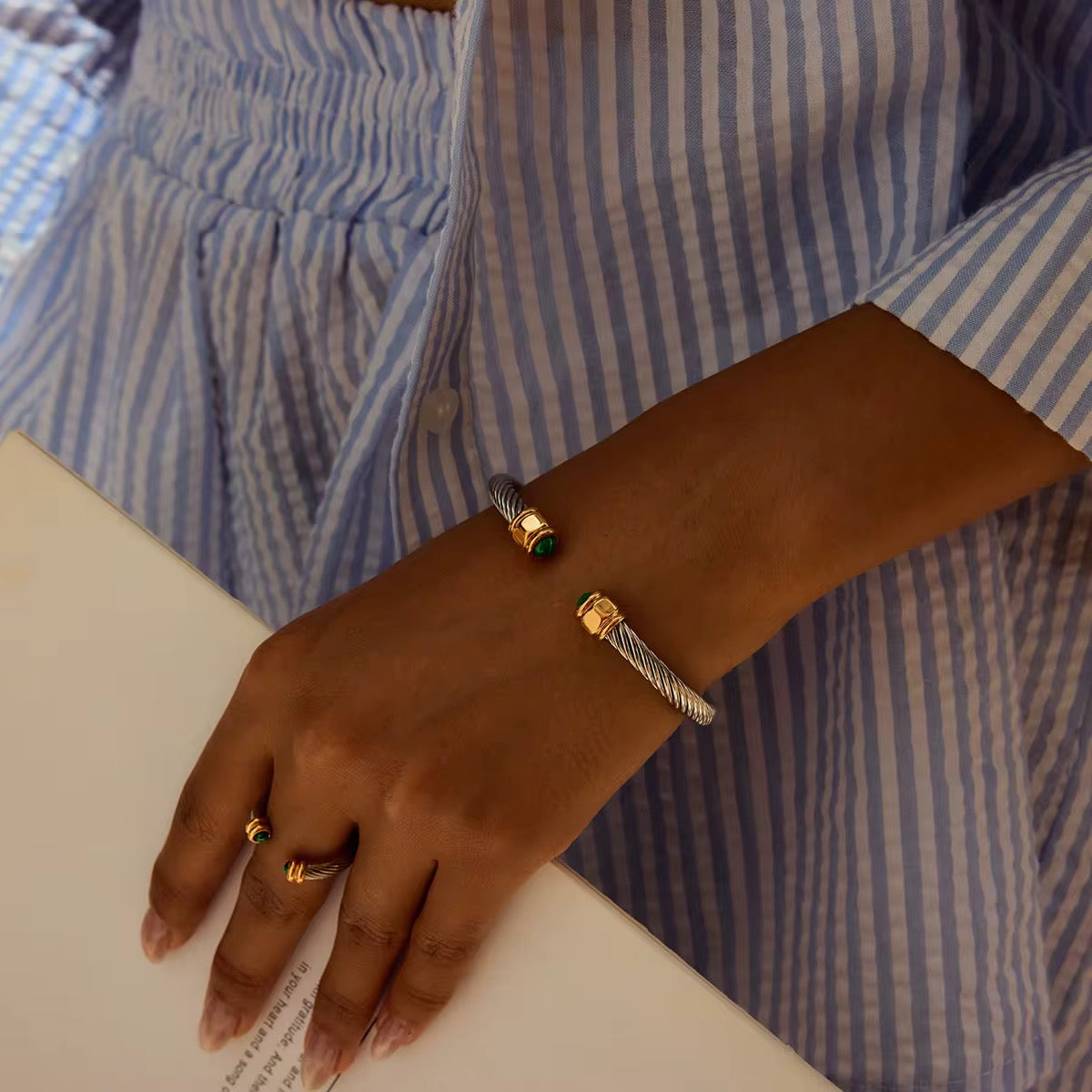 Bracelet jonc Juliette argenté avec pierre malachite L'or Didon