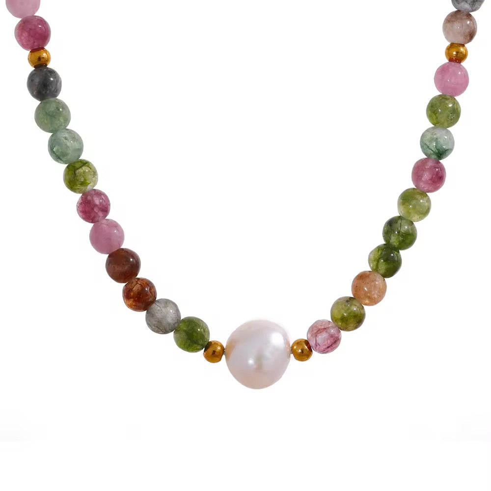 Collier artisanal avec une perle et des pierres naturelles L'Or Didon
