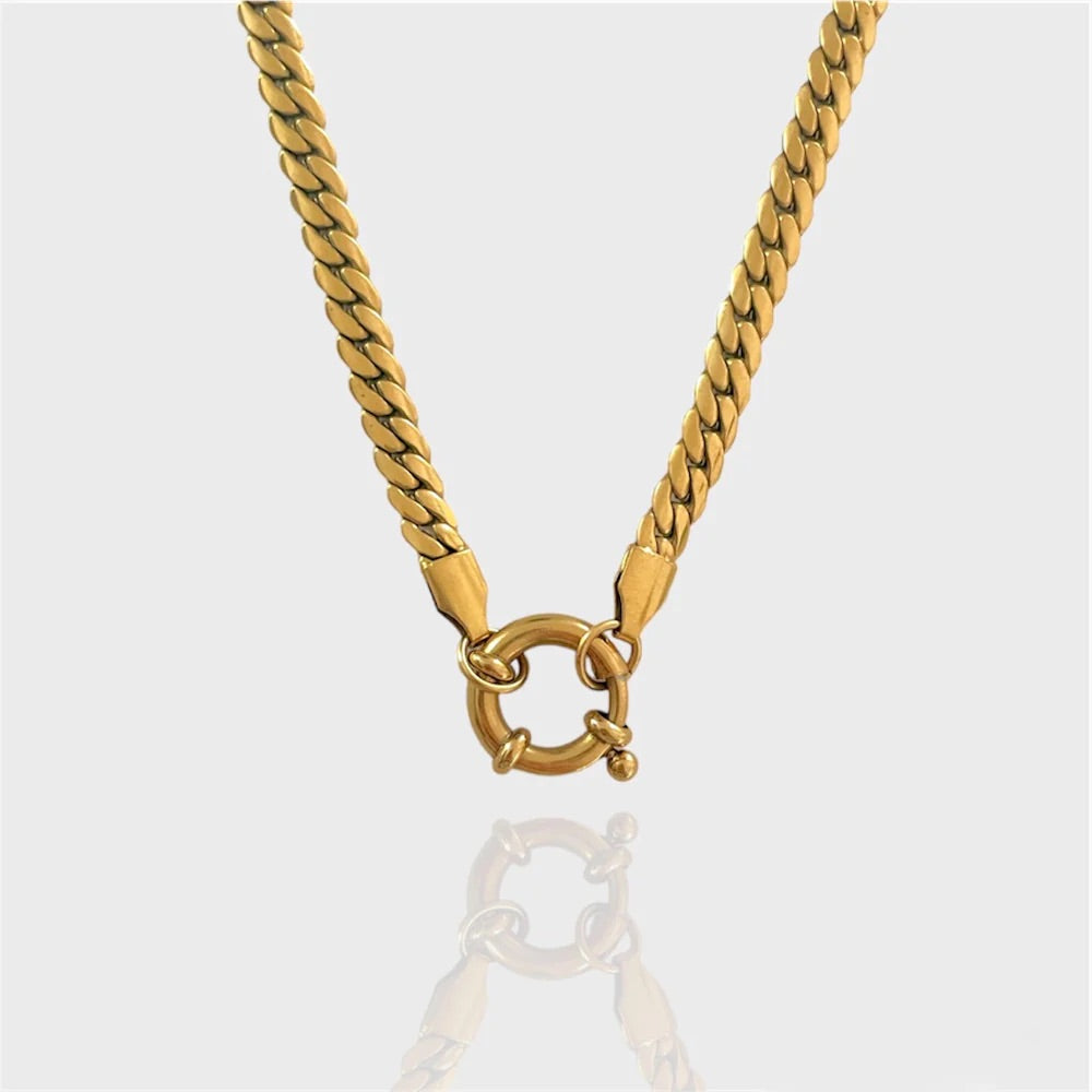 Collier en chaine anglaise personnalisable avec des charms